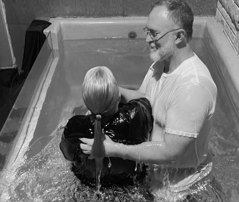 Food Pantry Ministry Leads to Baptisms (Plus News Briefs)